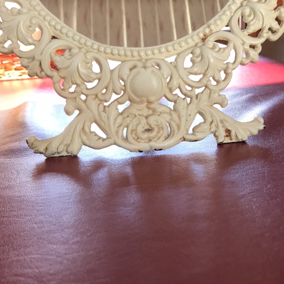 Vintage Vanity Mirror - Picture 3 of 9